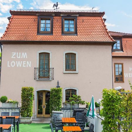 Hotel Lowen Randersacker Quarto foto